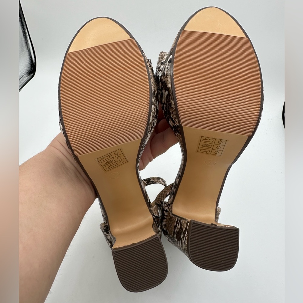 NASTY GAL Hiss & Tell Faux Leather Snakeprint Platform Heels NWOT | Size 7 - Picture 14 of 14